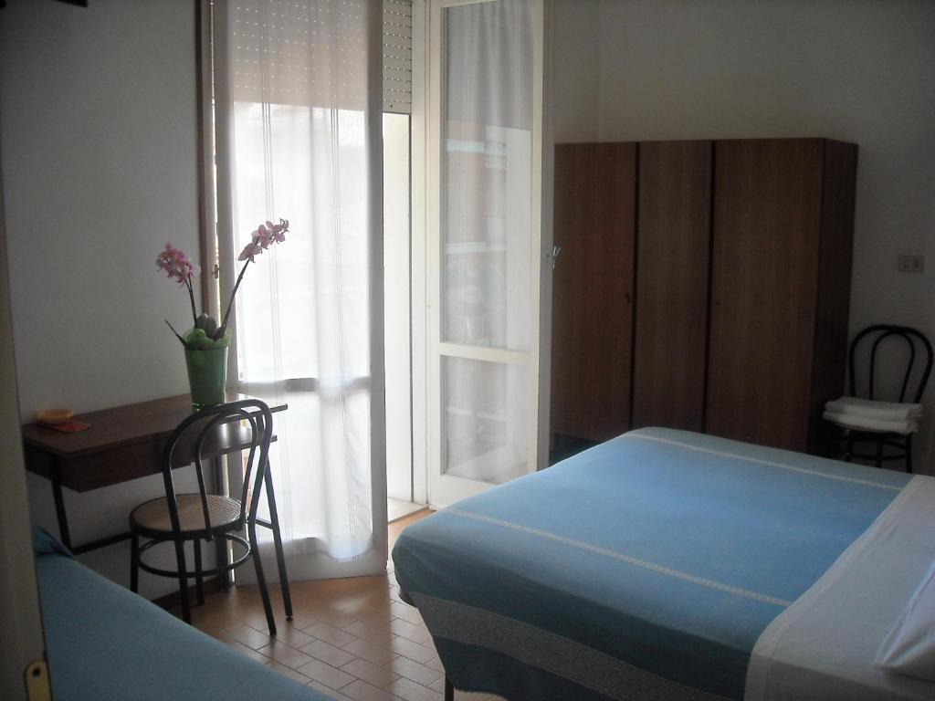 Hotel Mirella リミニ 部屋 写真