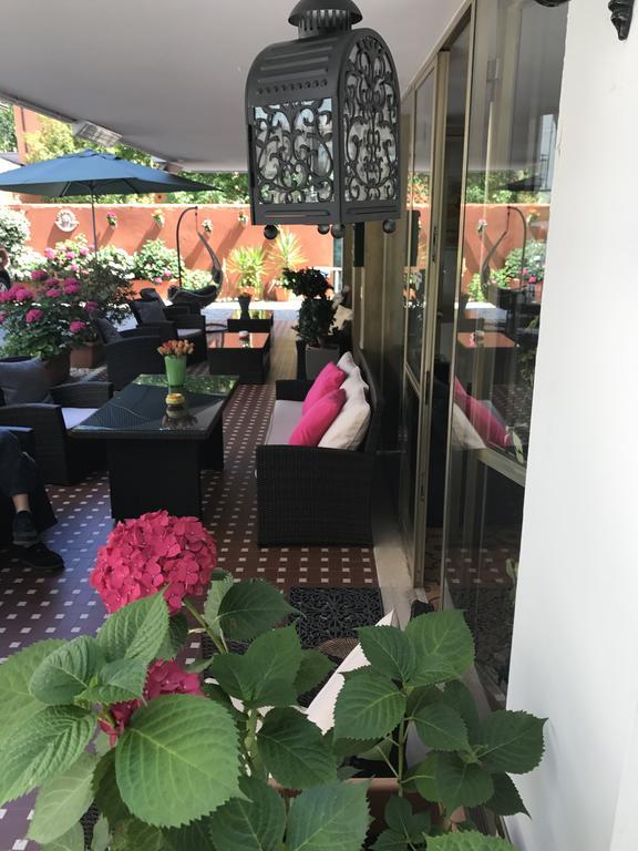 Hotel Mirella リミニ エクステリア 写真